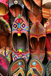 Mojari shoes